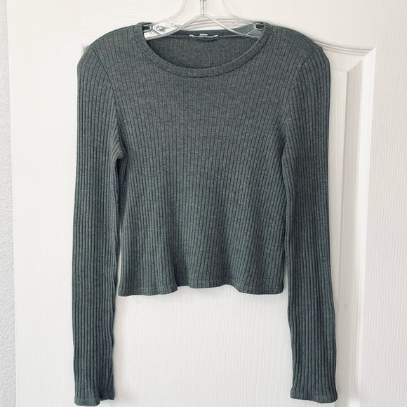 Reformation Gray Ribbed Jackie Sweater Knit Top - Size M - Picture 7 of 9